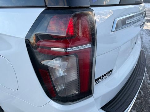 Used 2021 Chevrolet Tahoe High Country w/ Premium Package image 16