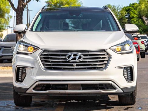 Used 2018 Hyundai Santa Fe Limited image 4