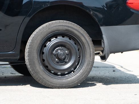 Used 2019 Nissan NV200 S w/ Cruise Control Package image 9