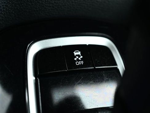 Used 2023 Toyota Corolla LE image 26