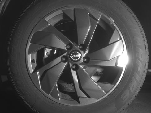 Used 2025 Nissan Rogue SV image 12