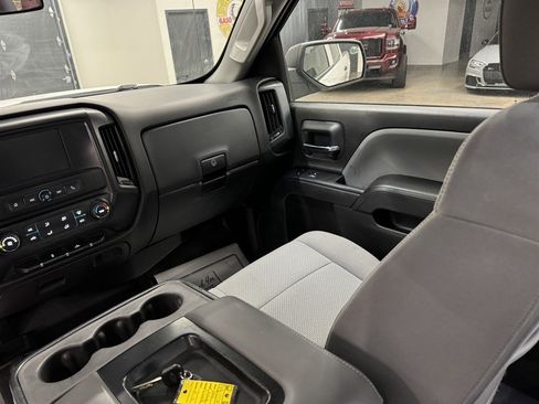Used 2016 Chevrolet Silverado 2500 W/T AWD/4WD image 26