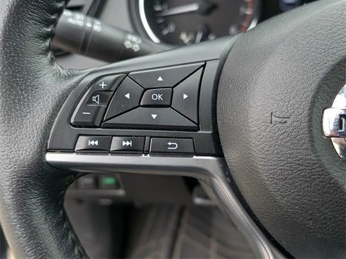 Used 2019 Nissan Rogue SL image 15