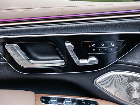 Used 2023 Mercedes-Benz EQS 580 4MATIC SUV image 22