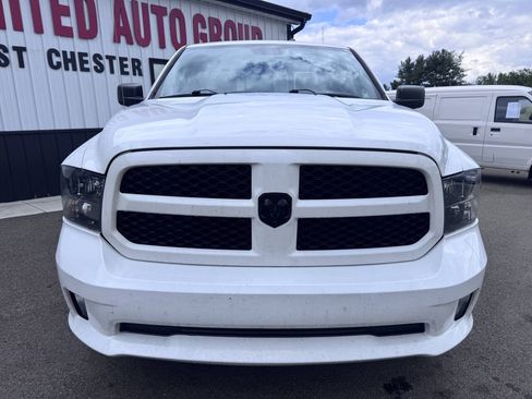 Used 2019 RAM 1500 Express w/ Express Value Package AWD/4WD image 3