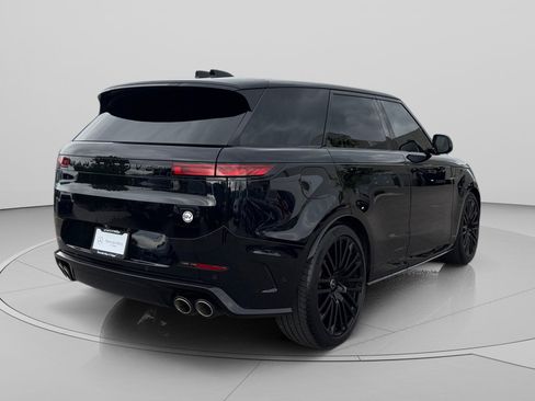 Used 2025 Land Rover Range Rover Sport SV Edition Two image 5