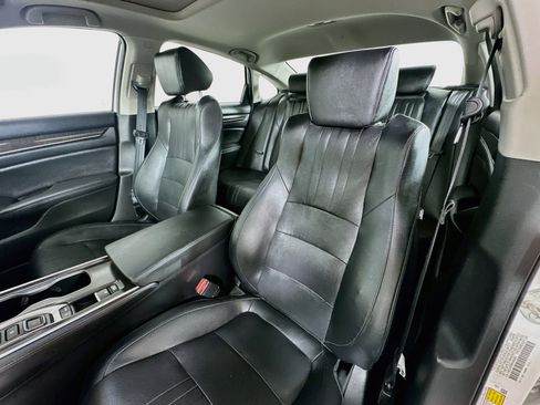 Used 2019 Honda Accord Touring image 20