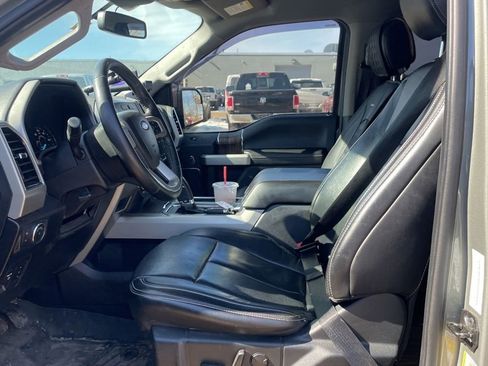 Used 2019 Ford F150 Lariat image 5