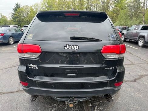 Used 2019 Jeep Grand Cherokee Laredo w/ Security & Convenience Group AWD/4WD image 4