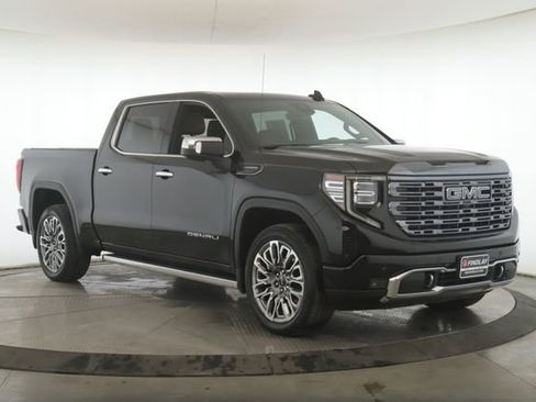 Used 2023 GMC Sierra 1500 Denali Ultimate image 2