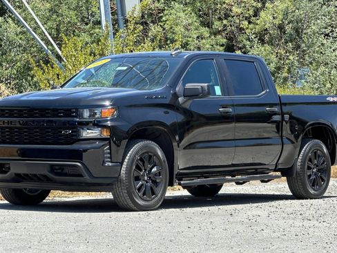 Used 2022 Chevrolet Silverado 1500 Custom w/ LPO, Dark Essentials Package AWD/4WD image 8