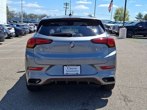 Used 2023 Buick Encore GX Select w/ Sport Touring Package FWD image 8