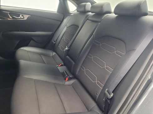 Used 2023 Kia Forte GT-Line image 18