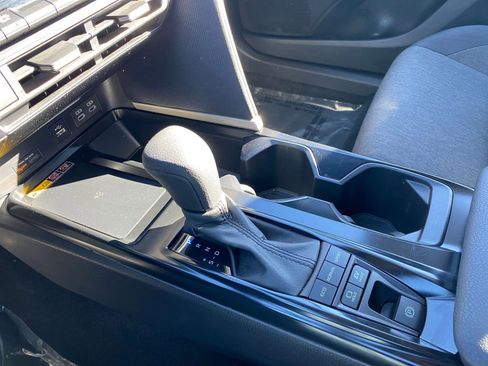 Used 2025 Toyota Camry LE image 41