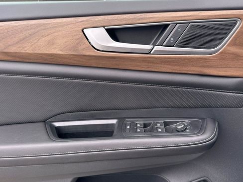 New 2026 Volkswagen Atlas SE image 10