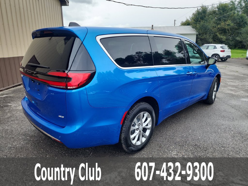 New 2027 Chrysler Pacifica Select AWD/4WD image 8