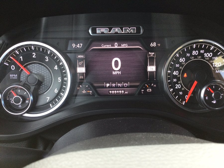 Used 2020 RAM 1500 4x4 Crew Cab image 24