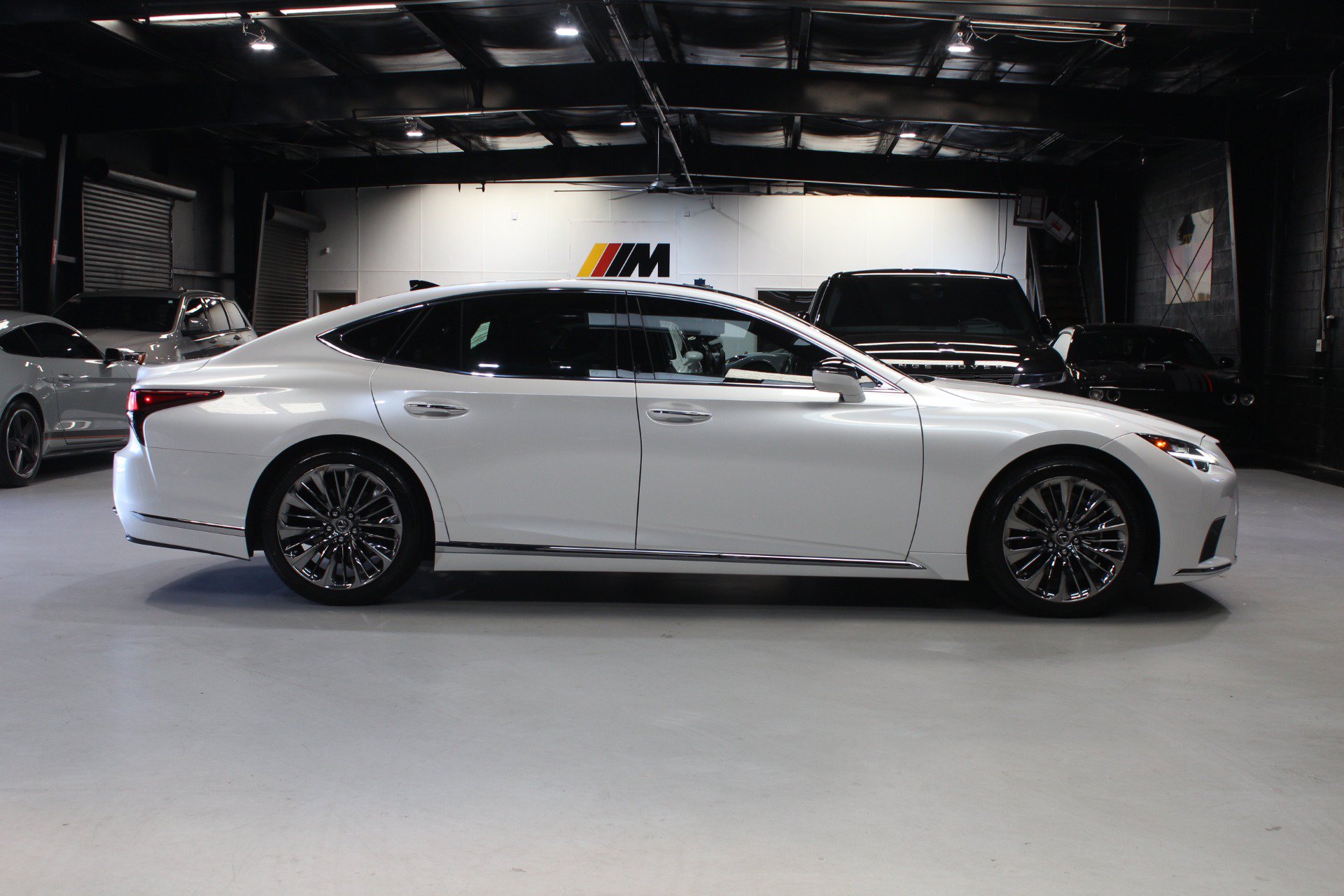Used 2022 Lexus LS 500 w/ Interior Upgrade Package RWD image 20