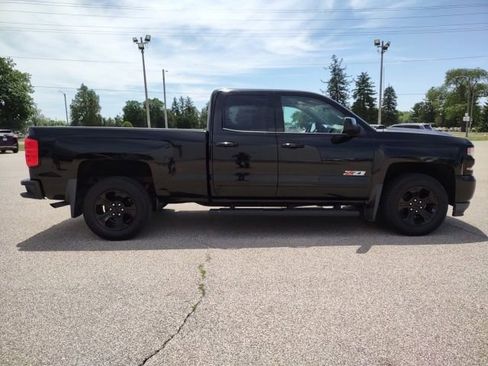 Used 2016 Chevrolet Silverado 1500 LT w/ Midnight Edition AWD/4WD image 8