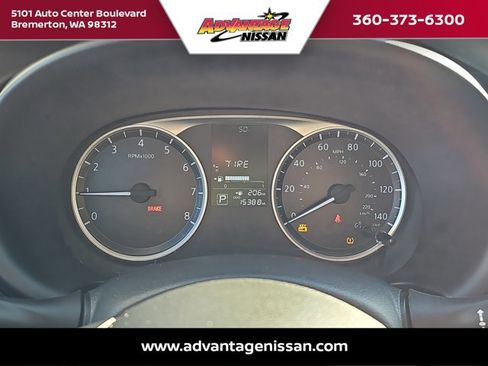 Used 2024 Nissan Kicks S image 11