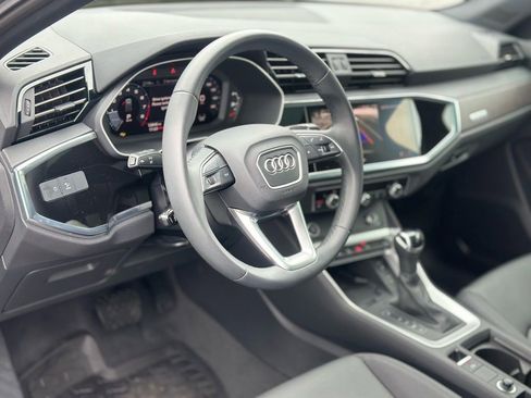 Used 2025 Audi Q3 2.0T Premium w/ Convenience Package image 14