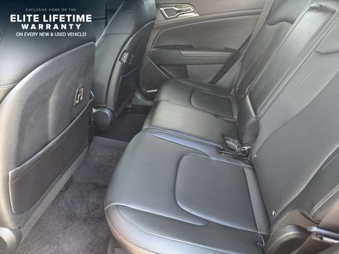 Certified 2025 Kia Sportage SX FWD image 23