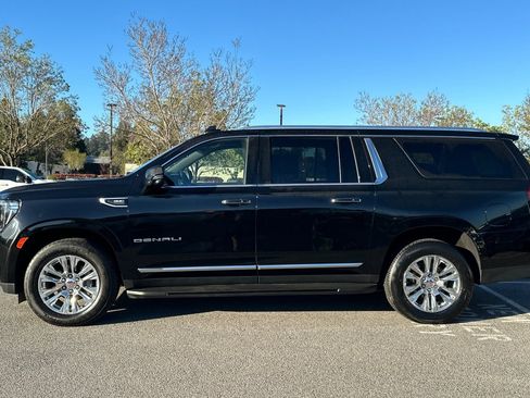 Used 2024 GMC Yukon XL Denali AWD/4WD image 7