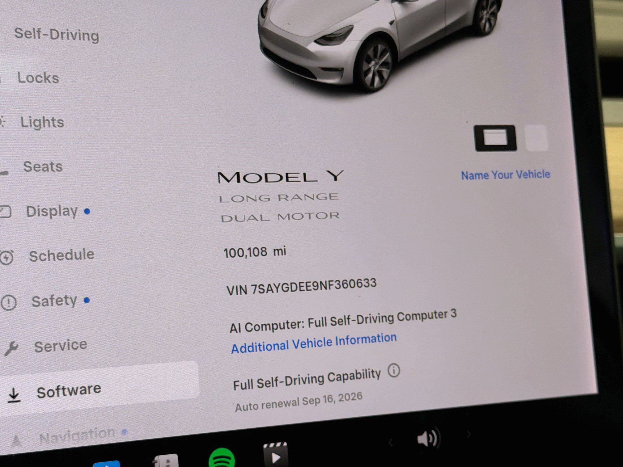 Used 2022 Tesla Model Y Long Range AWD/4WD image 8