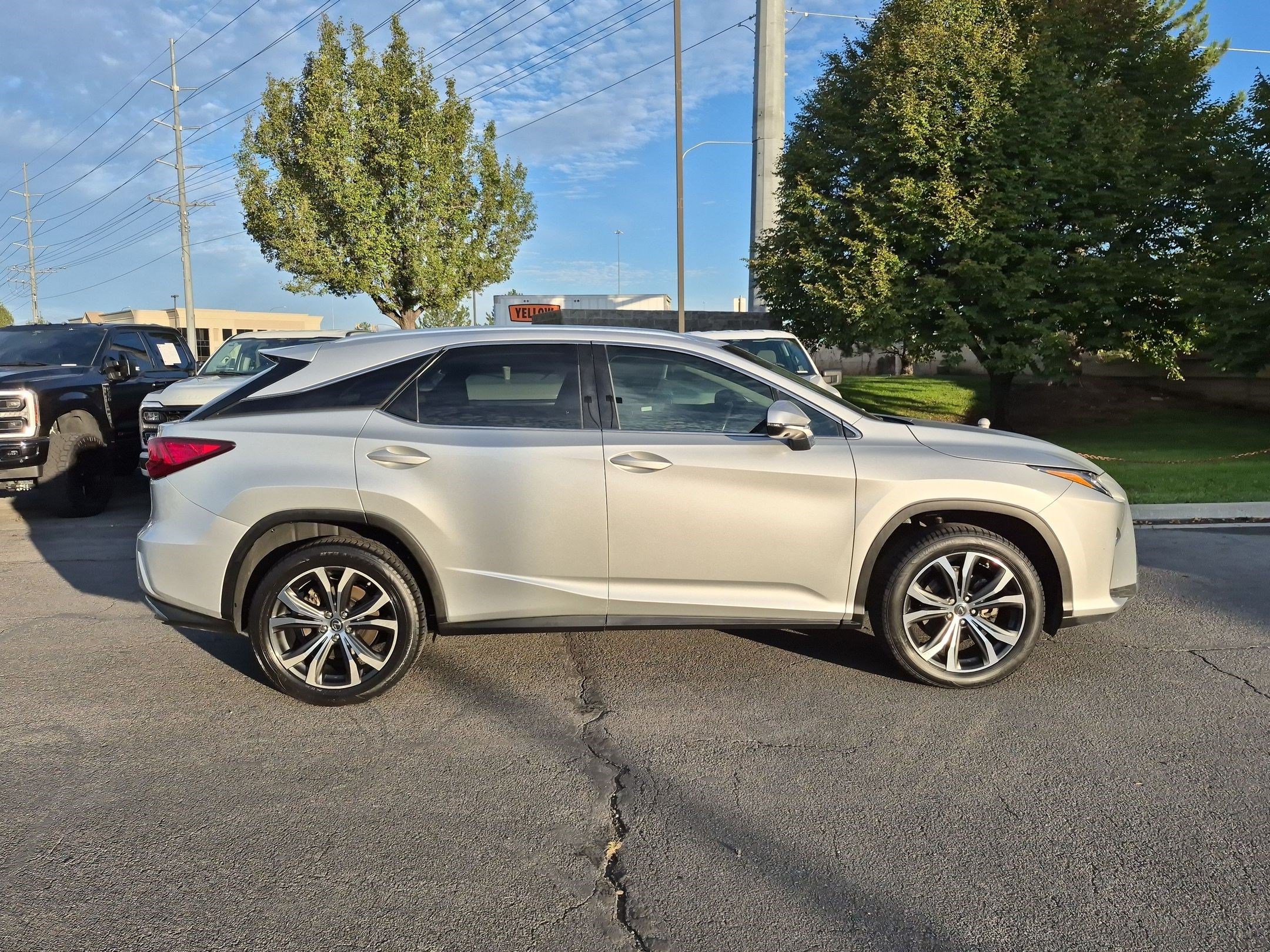Used 2019 Lexus RX 350 FWD w/ Navigation Package image 2