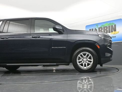 Used 2021 Chevrolet Suburban LT image 24