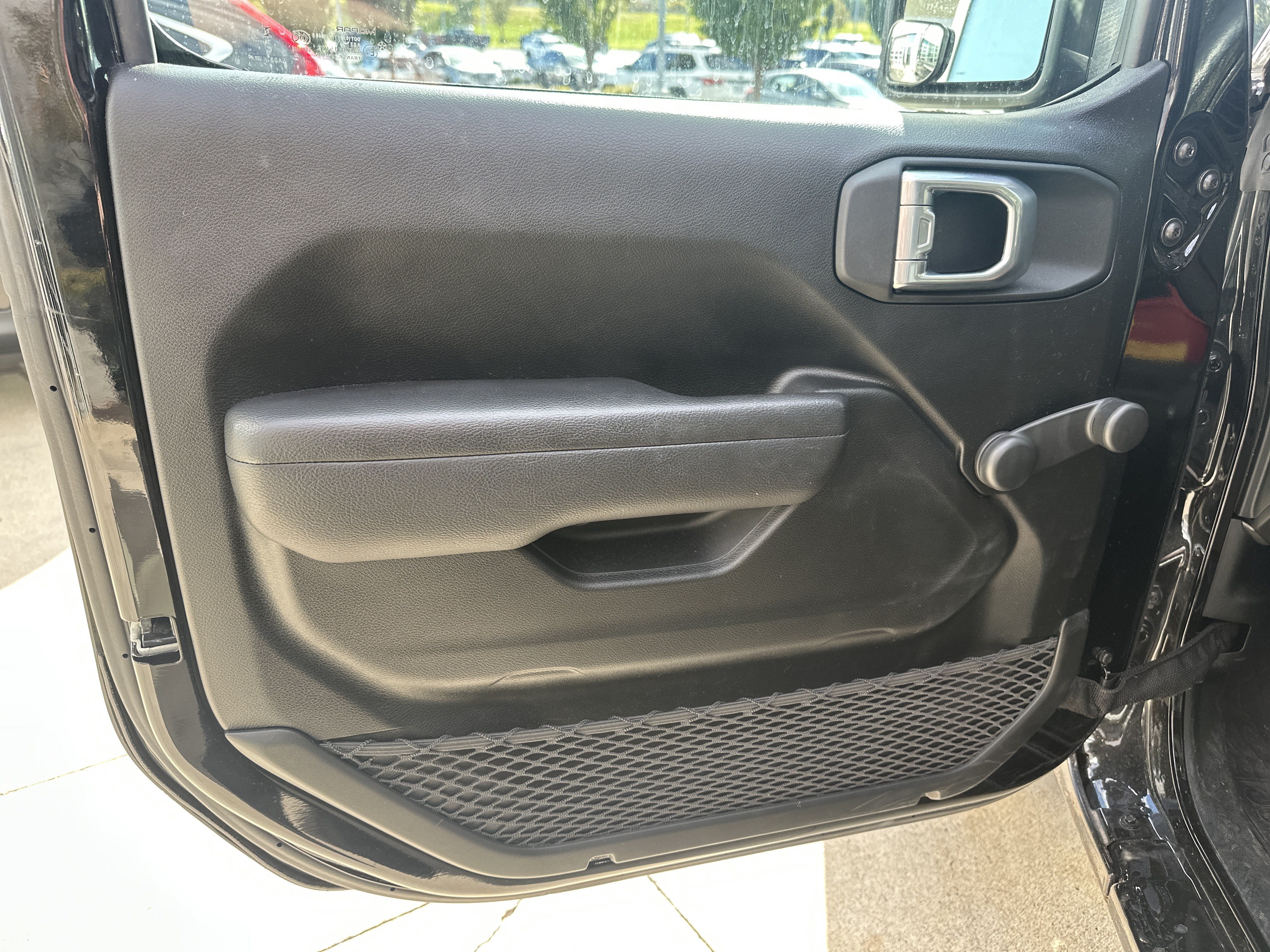 Used 2024 Jeep Wrangler Unlimited Sport AWD/4WD image 13