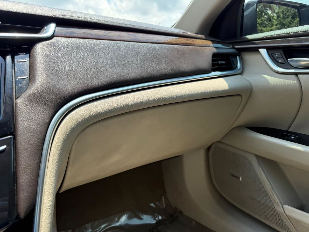 Used 2016 Cadillac XTS Luxury FWD image 36