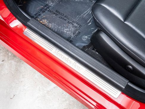 Used 2012 Mercedes-Benz C 300 4MATIC Sedan image 24