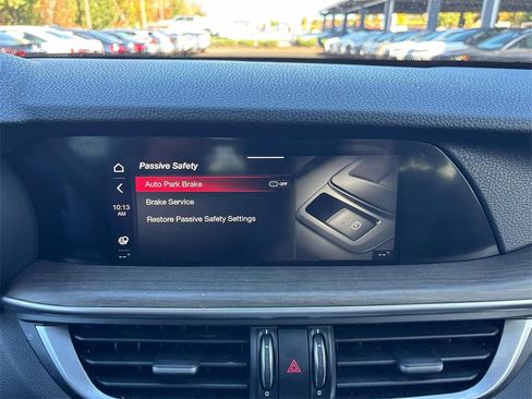 Used 2022 Alfa Romeo Stelvio Ti image 27