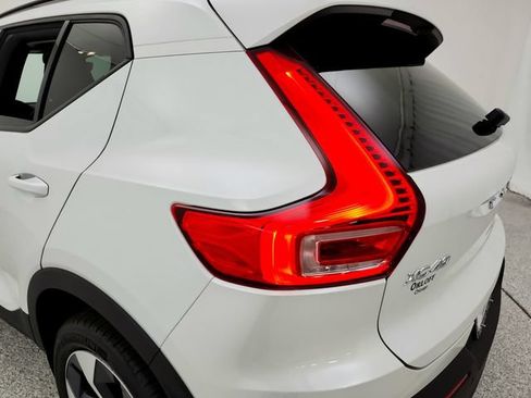 New 2026 Volvo XC40 B5 Plus w/ Protection Package Premier AWD/4WD image 31