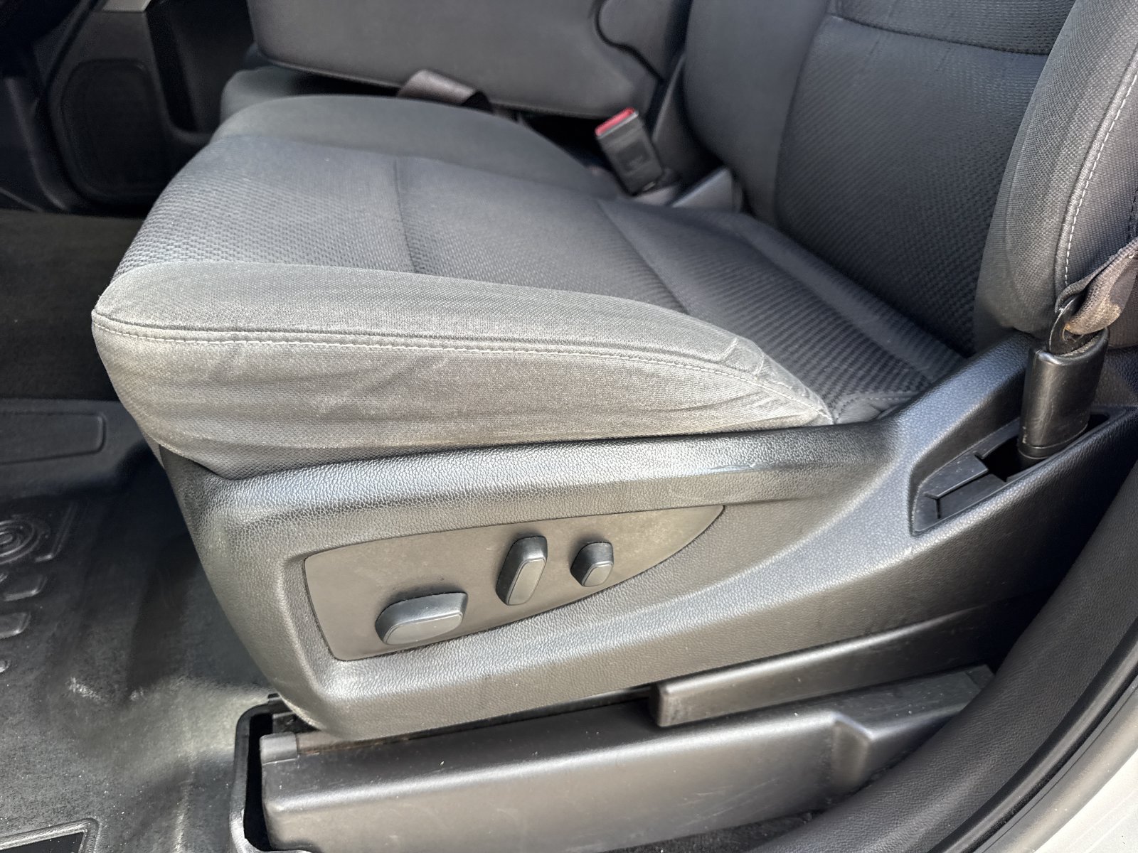 Used 2017 Chevrolet Silverado 1500 LT w/ All Star Edition AWD/4WD image 16