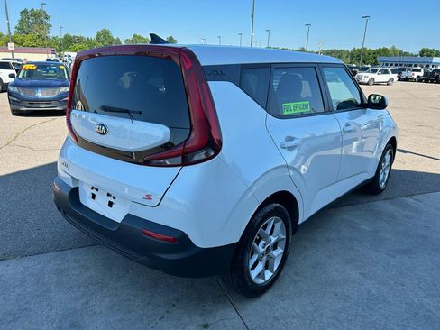 Used 2021 Kia Soul S FWD image 5