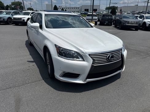Used 2015 Lexus LS 460 L RWD image 5