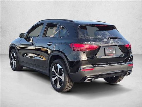 New 2026 Mercedes-Benz GLA 250 image 8
