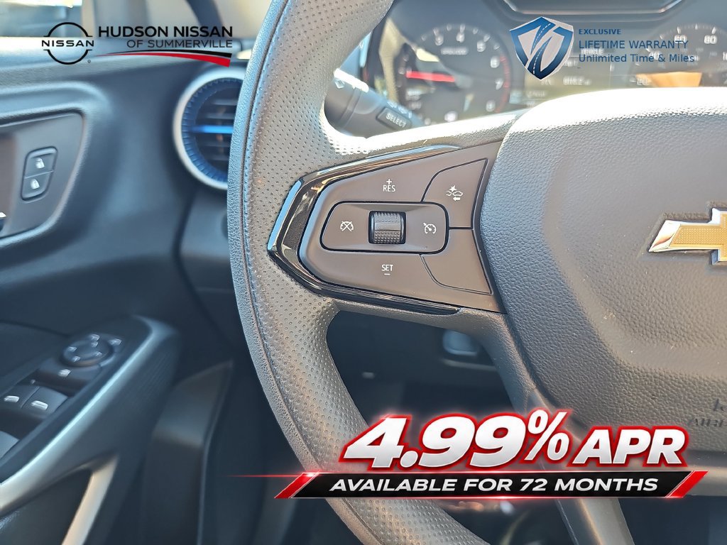 Used 2025 Chevrolet Trax LS w/ LS Convenience Package FWD image 18
