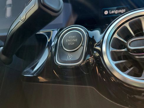 Certified 2023 Mercedes-Benz GLA 250 4MATIC image 22