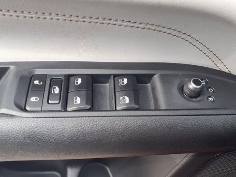 Used 2025 Jeep Compass Limited AWD/4WD image 10