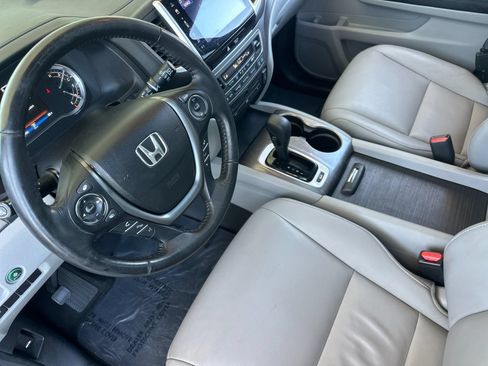 Used 2017 Honda Pilot EX-L image 10
