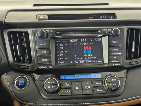 Used 2017 Toyota RAV4 SE image 18