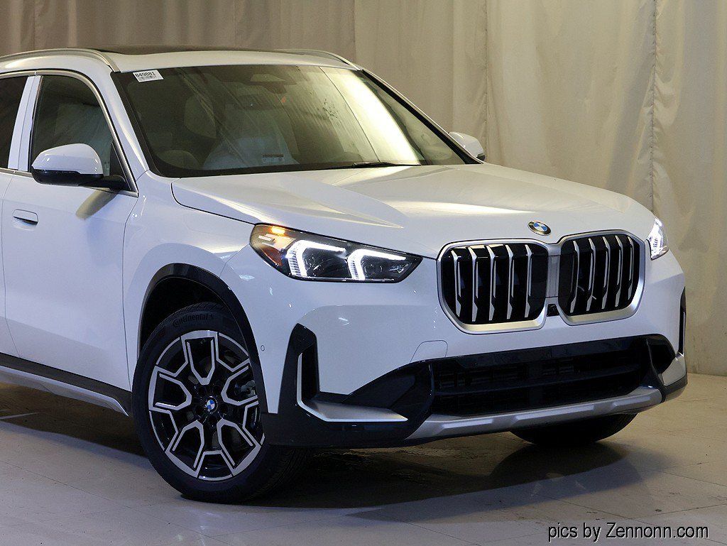 New 2027 BMW X1 xDrive28i AWD/4WD image 2