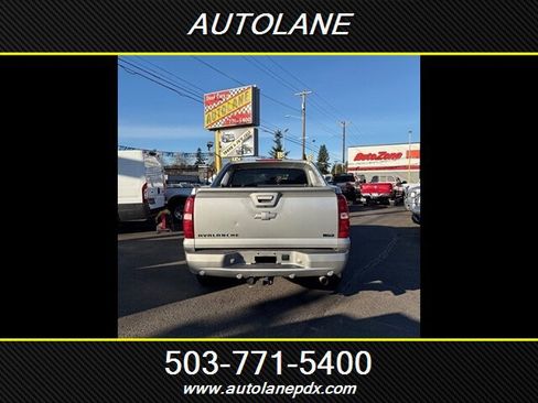 Used 2010 Chevrolet Avalanche LT w/ Luxury Package image 10