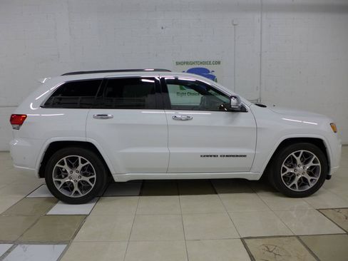 Used 2021 Jeep Grand Cherokee Overland AWD/4WD image 7