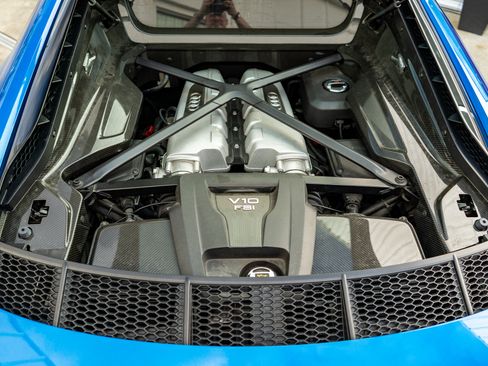 Used 2017 Audi R8 V10 plus AWD/4WD image 34