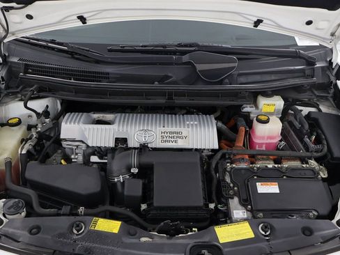 Used 2013 Toyota Prius Four w/ Deluxe Solar Roof Pkg image 13