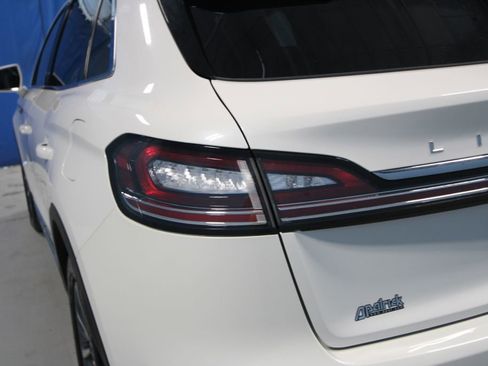 Used 2023 Lincoln Nautilus FWD image 37